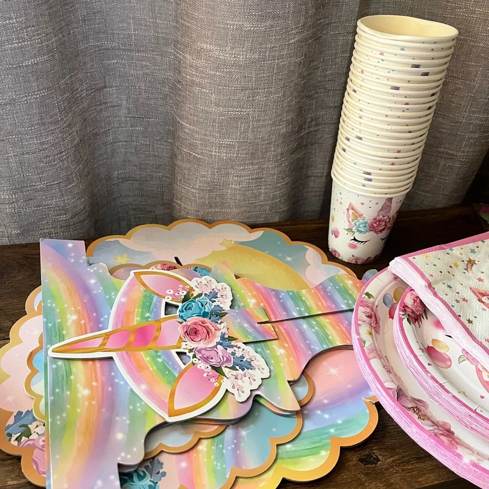 Unicorn Party Supplies Set - Pink and White